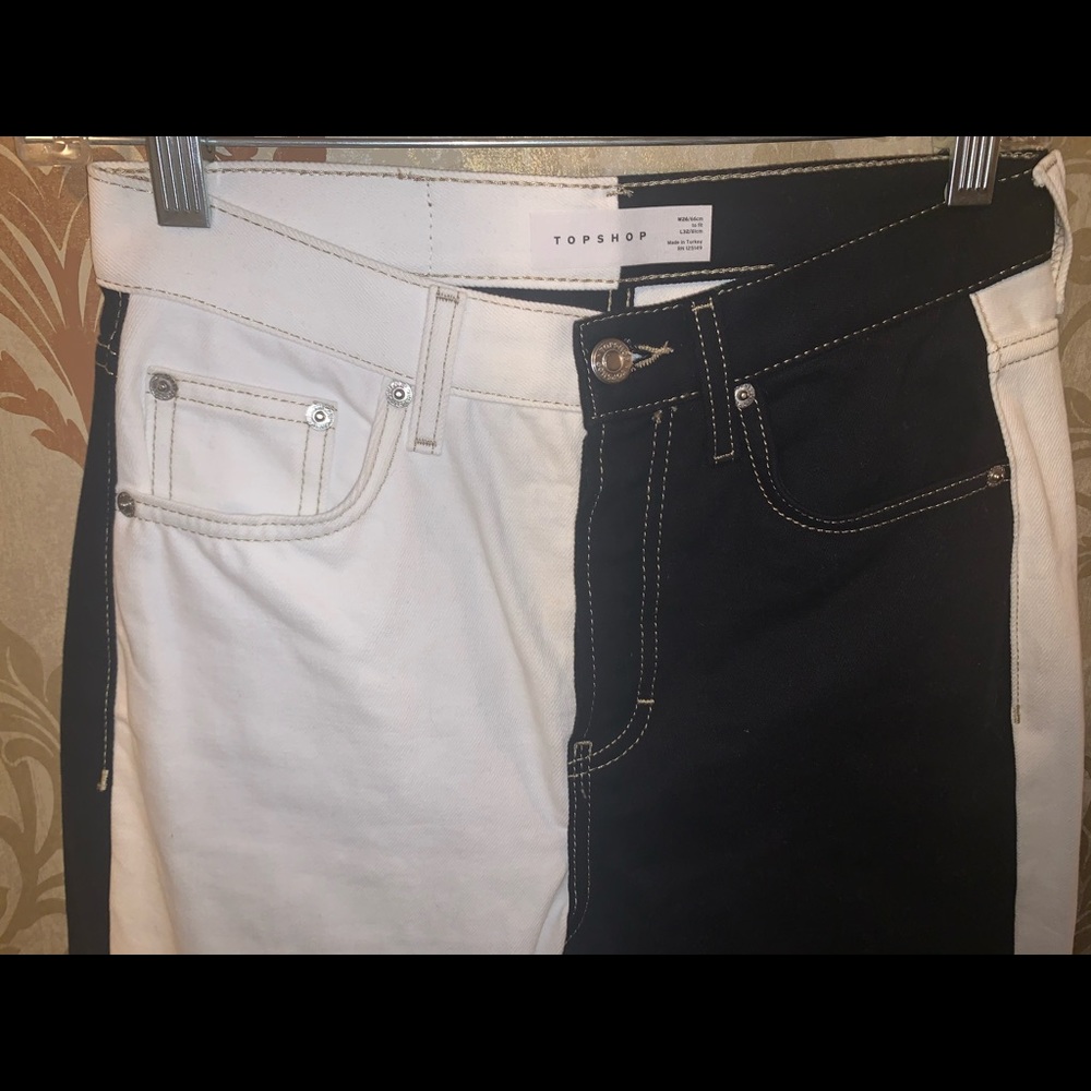 Colorblock Straight Leg Jeans - Picture 3 of 3